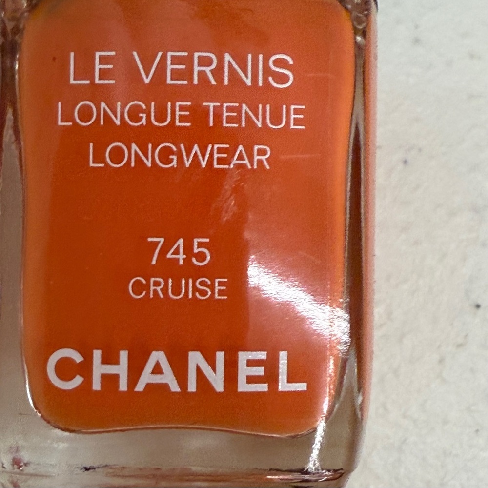 CHANEL Nail Polish 745 Le Vernis Longwear Cruise New - Picture 2 of 6